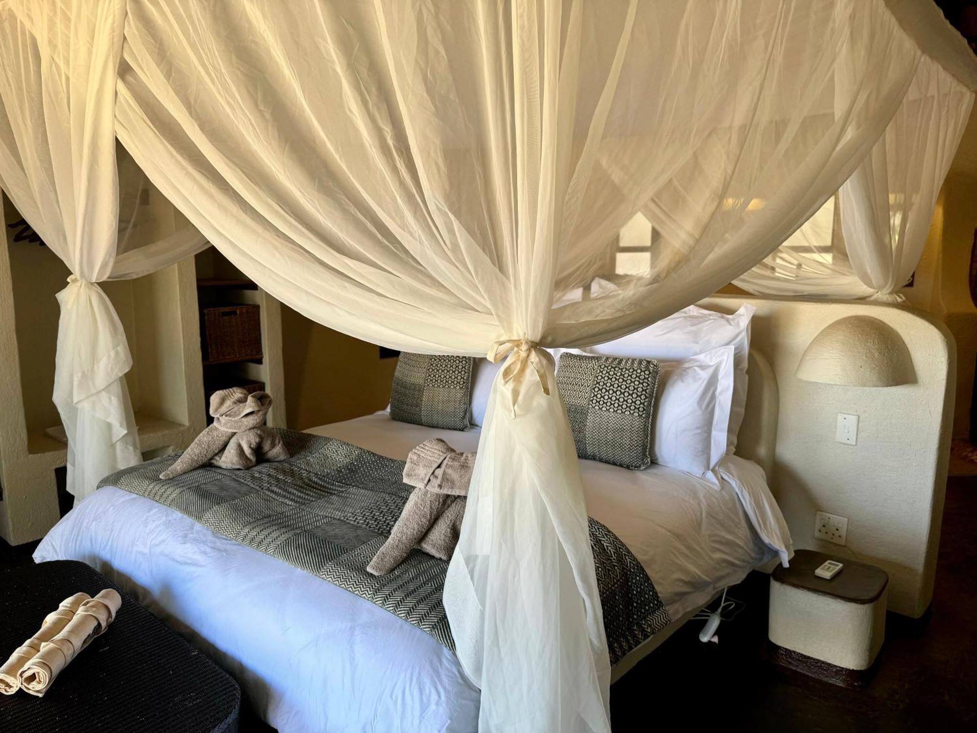 Nyati Safari Lodge โฮดสปรูท ภายนอก รูปภาพ