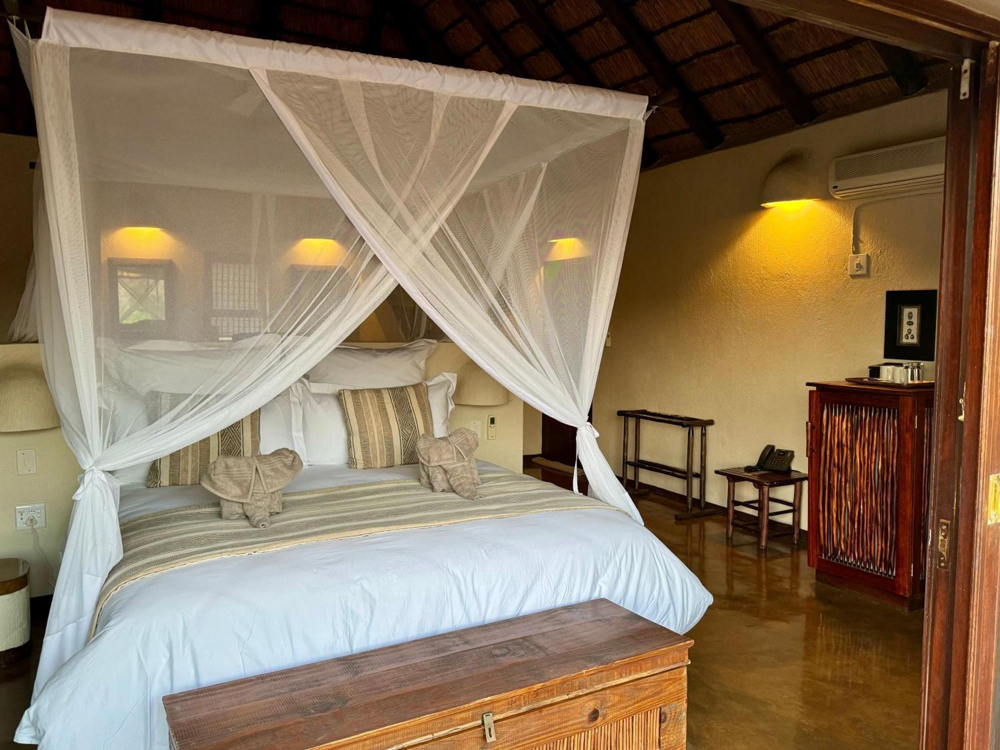 Nyati Safari Lodge โฮดสปรูท ภายนอก รูปภาพ