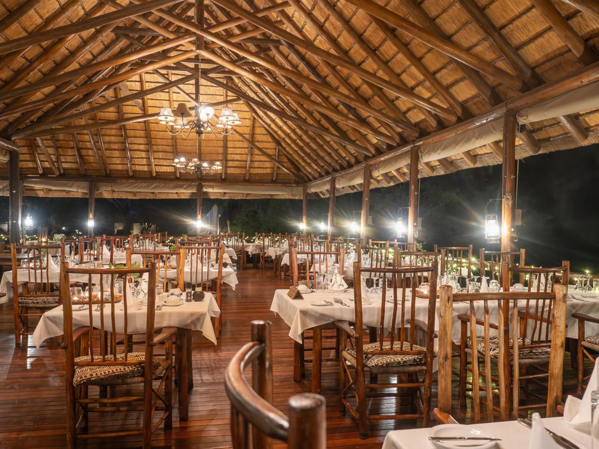 Nyati Safari Lodge โฮดสปรูท ภายนอก รูปภาพ